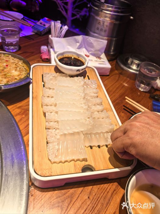山河屯铁锅炖(哈西站店)图片