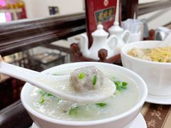 生滚鲮鱼丸粥-黄枝记(议事亭前地店)