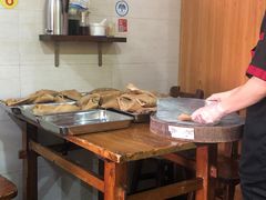 -牛小隆牛肉面馆(四牌楼店)