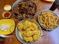 -BHC炸鸡(明洞总店)