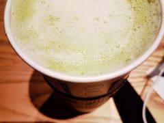 -星巴克(广州南站A18检票口楼上)