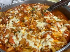 -亲昵春川鸡排(韩国美食街店)