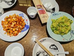 -东口码头·烧鸽子·鱼头泡饼·地方菜(金鹰悦城店)