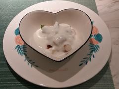 玛格丽特水果酸奶-蜜桃花开·中西融合菜E&W(南长街店)