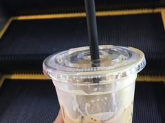 拿铁-瑞幸咖啡(西铁营万达广场店)