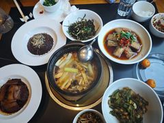 -黔蘑菇四季餐厅(观山湖店)