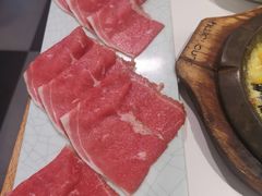 黑猪雪花里脊锅-猪啊牛呀羊啊铜盘烤肉(正大广场店)