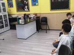 -神奇科学家STEAM科学实验科创赛事机器人编程逻辑思维MadScience(长宁来福士校区)