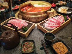 -湊湊火锅·茶憩(打浦桥日月光店)