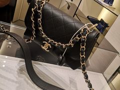 -乐蓬马歇百货公司(Rive Gauche)