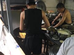 -周记热干面豆皮大王(桃花东街店)