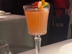 橙海-弦月窗LUNETTE BY AMANDA(复兴路店)