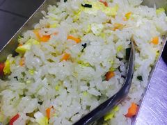 蛋炒饭-马路牙子烧烤音乐酒馆(望京店)