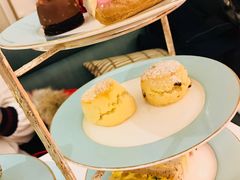-The Diamond Jubilee Tea Salon at Fortnum & Mason