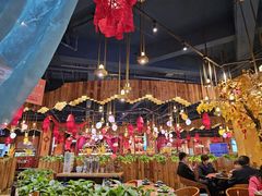 -老滇山寨•云南特色菜•地方菜•民族风情歌舞表演(金碧店)