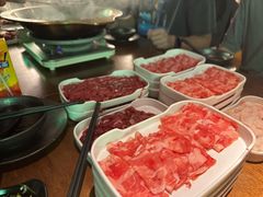 -天成·潮州牛肉脆肉鱼生蚝自助火锅