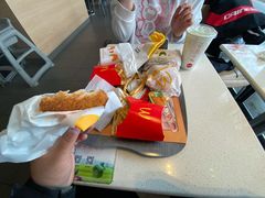 -麦当劳(滨河路DT店)