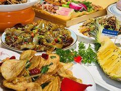 -嗨辣小聚·盘锦河蟹·海鲜烧烤龙虾(盘锦十年好店)