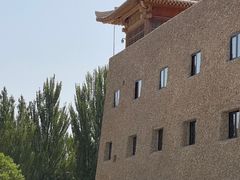 -敦煌山庄摘星阁