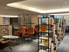 -深圳龙华大浪商业中心亚朵X酒店