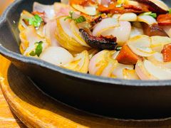 黑松露牛肝菌焖牛蛙-云海肴·汽锅鸡·云南菜(广安门天虹店)