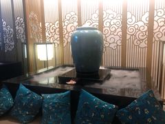-新盈光·云会所(百丈东路店)