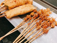 -何妹湿辣牛肉·粤式烧烤砂煲(桂雅路店)