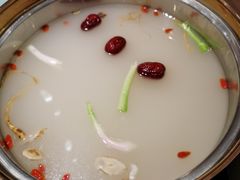 -千岛蚝高压锅生蚝·人参火锅(白云万达店)