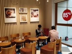 -85度C(生甜甜圈研究工坊·上海局门店)