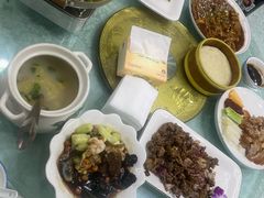 -六和聚传统烤鸭.天津菜(和平店)
