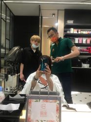 -HAIR CORNER