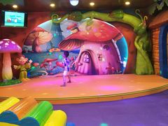 -酷洛小镇(步步高新天地购物广场店)