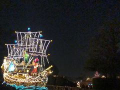 -海底巡游艇:尼莫和好友的海洋世界