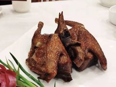 烤乳鸽-宜宾海鲜酒家·三十年老字号