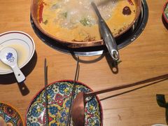 -洱火云南酸菜牛肉火锅(石景山当代商城店)