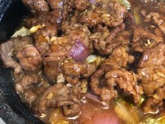 招牌石锅牛肉-吴氏老妈·23年家常菜(古城店)