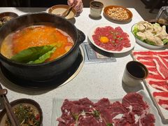 -贵府酸汤牛肉火锅·贵州老字号(飞山街店)