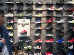 -ABC MART(心斎橋店)