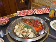 -沸炉重庆老火锅(军事博物馆店)