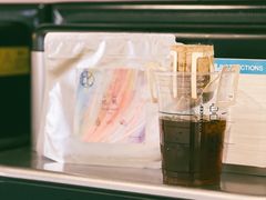 -Be Lived Cafe比例咖啡(摩天轮店)