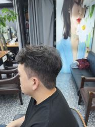 -藤野造型专业烫染接发