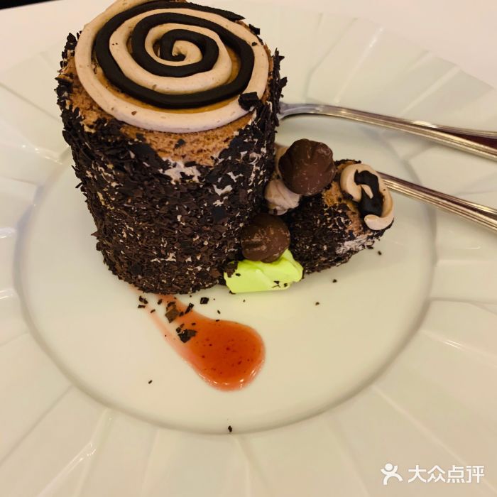 莫斯科餐厅招牌树根蛋糕图片