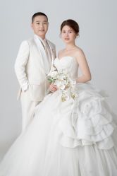 -雪中彩影婚纱摄影·微光艺术中心