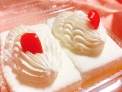 -红宝石·鲜奶小方·海派西点房(金杨店)
