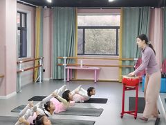 -雅米拉艺术中心(少儿舞蹈培训)