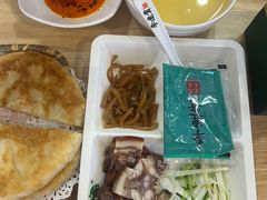 -李连贵熏肉大饼(金隅嘉品Mall店)