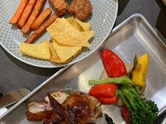 -théATRE茶聚场·餐厅(环球金融中心店)