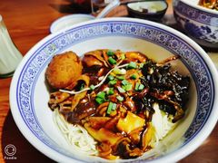 -沪西老弄堂面馆(定西路店)