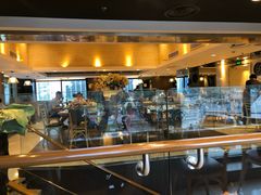 面包甜点陈列柜-必胜客(上海新南方商城PH店)