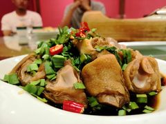 -香巴拉云南餐厅(华莱坞店)